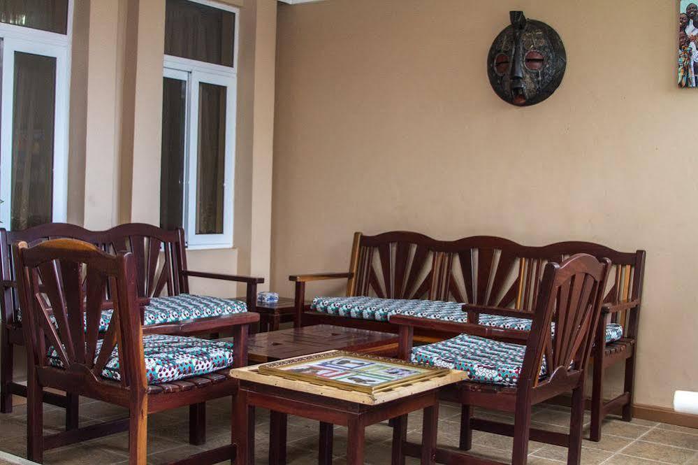 Alma House Hotel Акра Екстериор снимка
