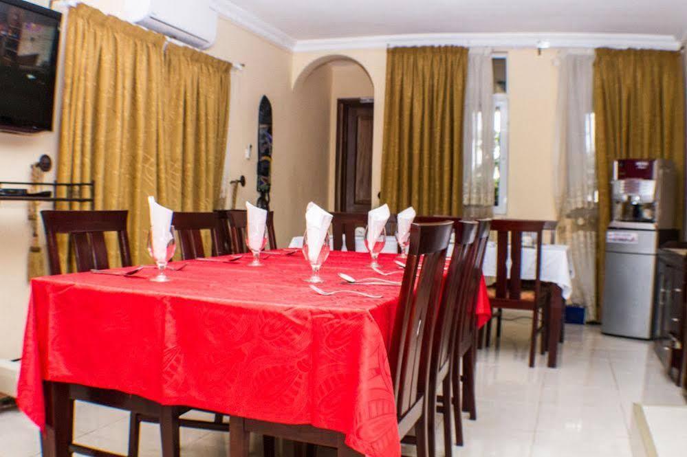 Alma House Hotel Акра Екстериор снимка