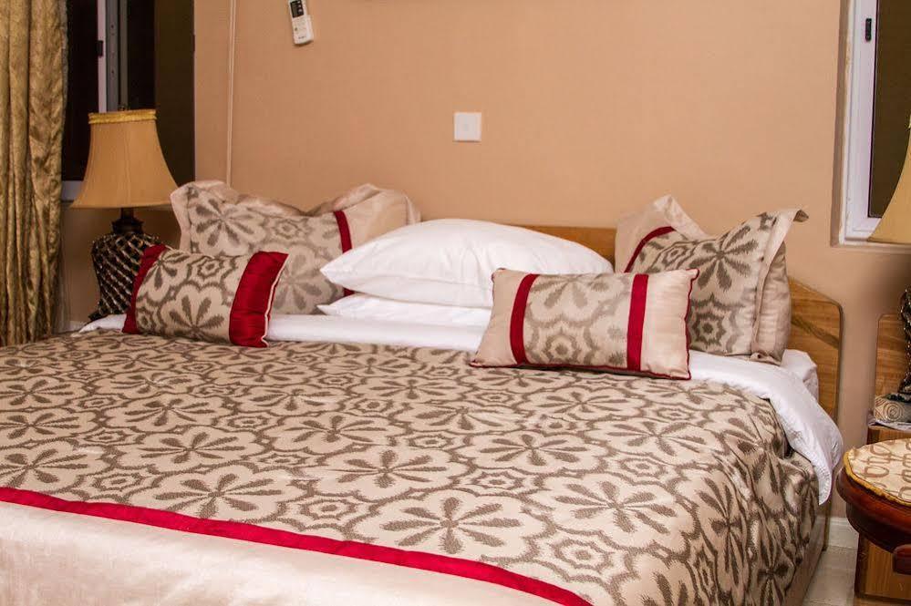 Alma House Hotel Акра Екстериор снимка