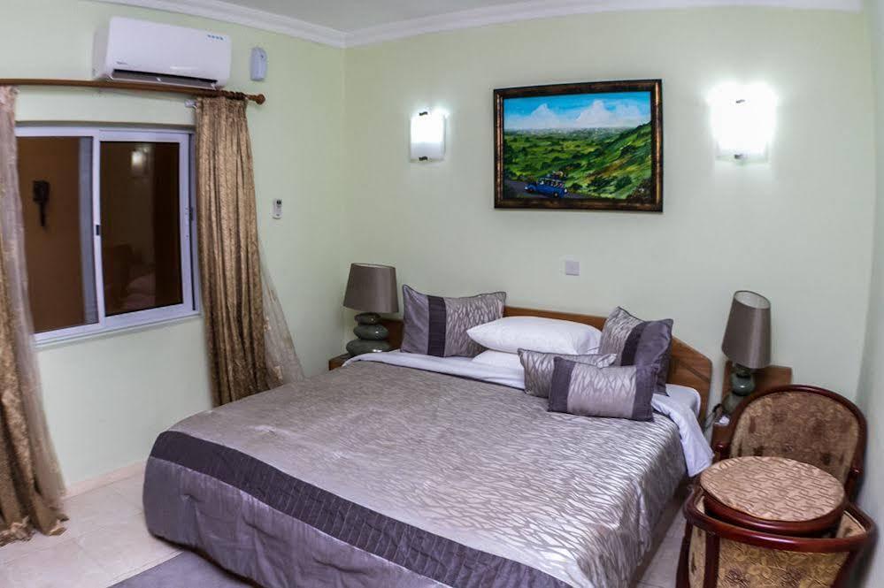 Alma House Hotel Акра Екстериор снимка