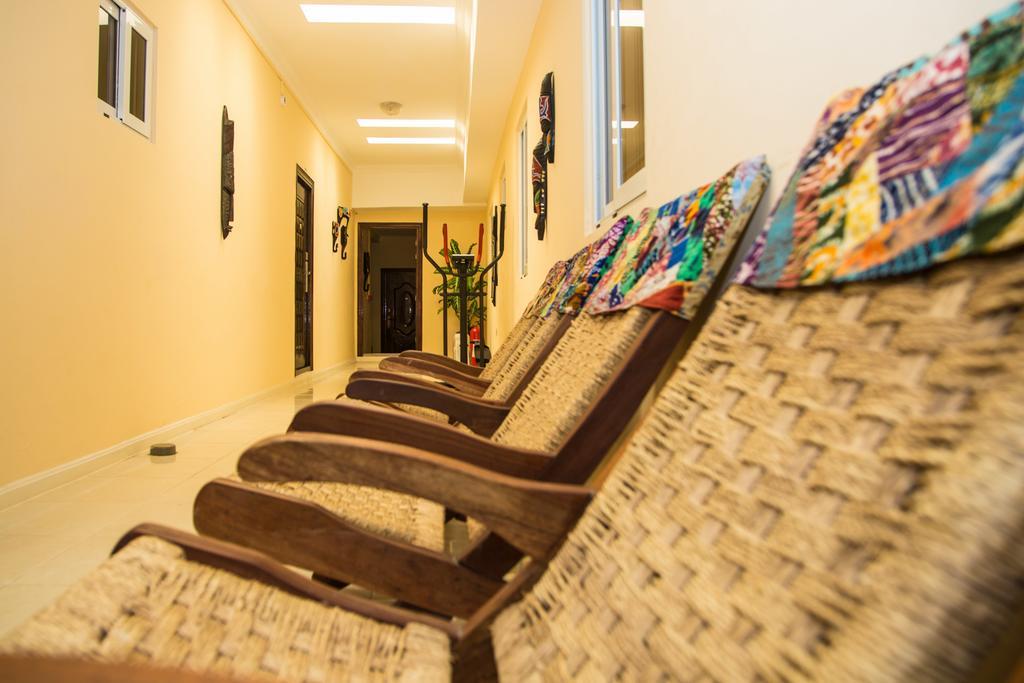 Alma House Hotel Акра Екстериор снимка