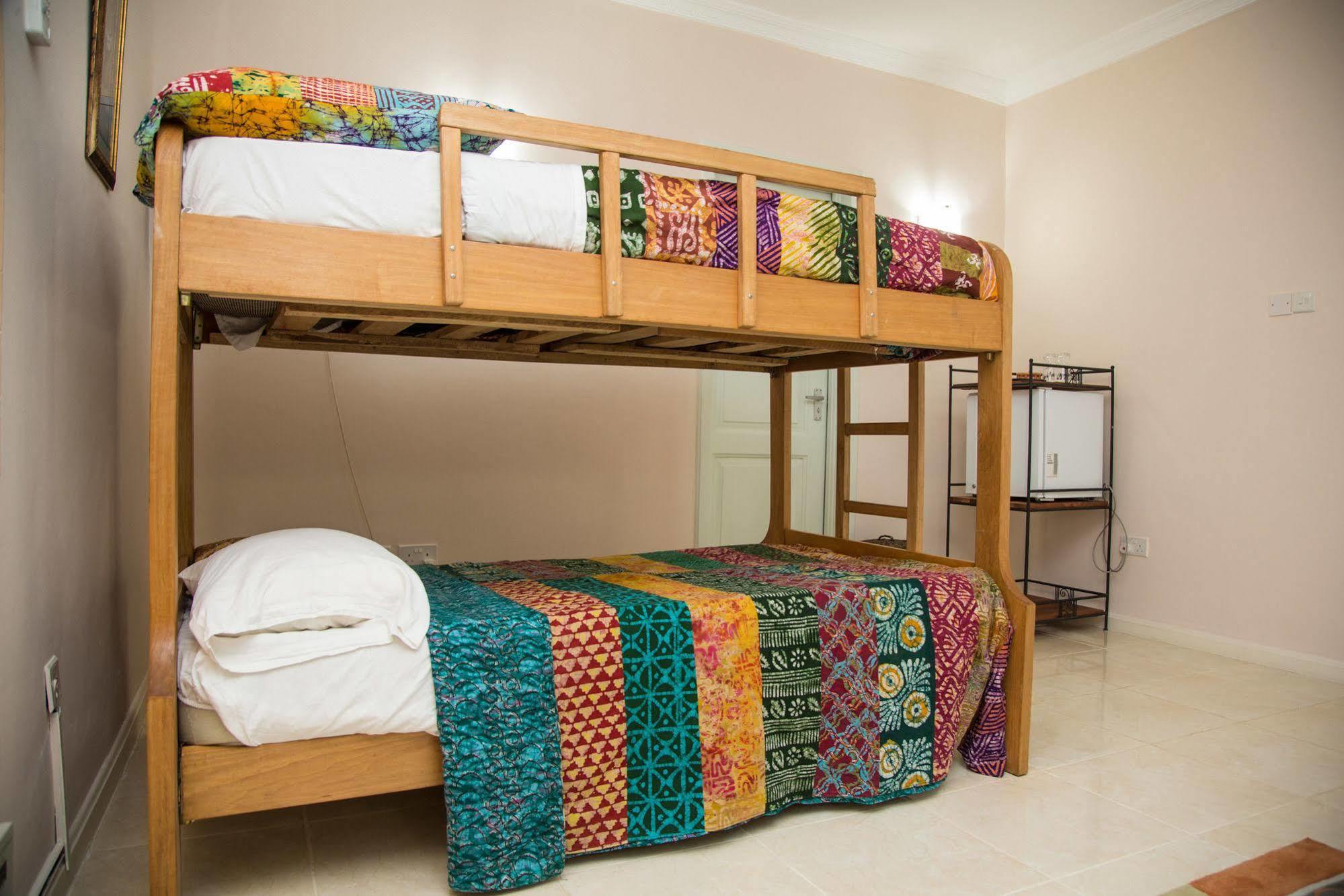Alma House Hotel Акра Екстериор снимка