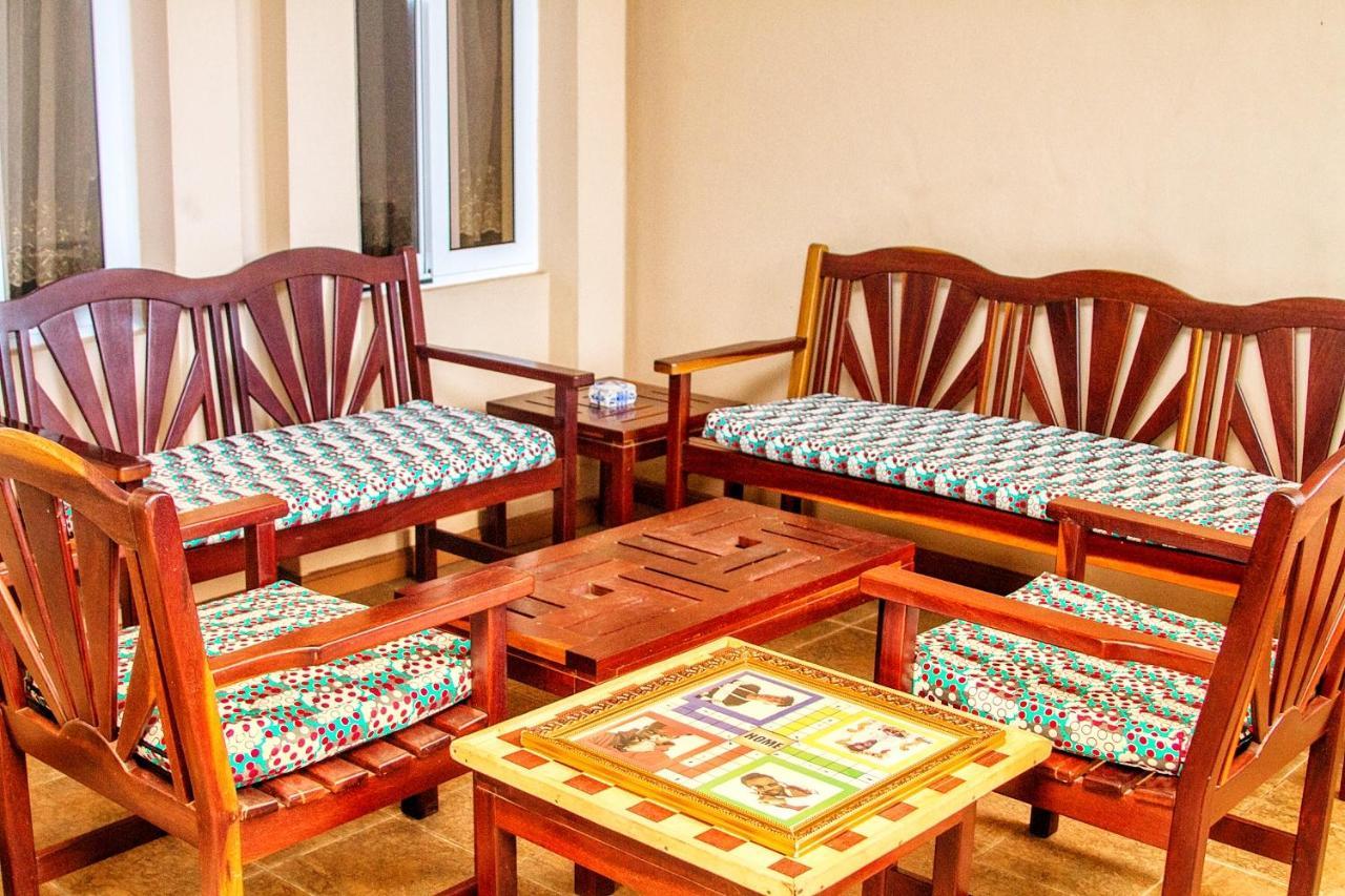 Alma House Hotel Акра Екстериор снимка