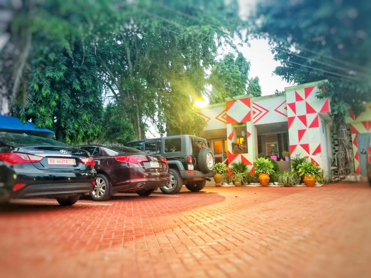 Alma House Hotel Акра Екстериор снимка